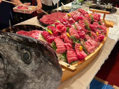 都内某企業様社内懇親会にて公認マグロ解体ショー開催！